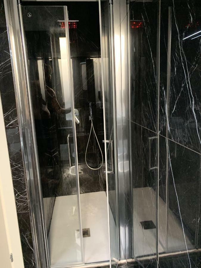 Chambre Triple avec Salle de Bains Privative