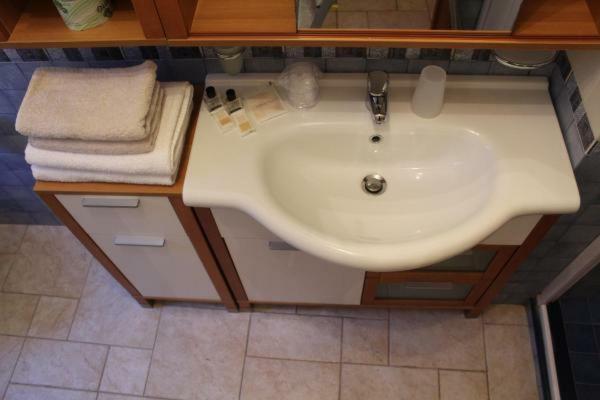 Chambre Quadruple avec Douche