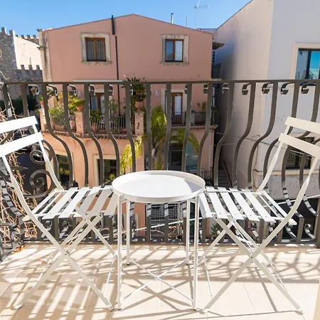 Longo Suites-3